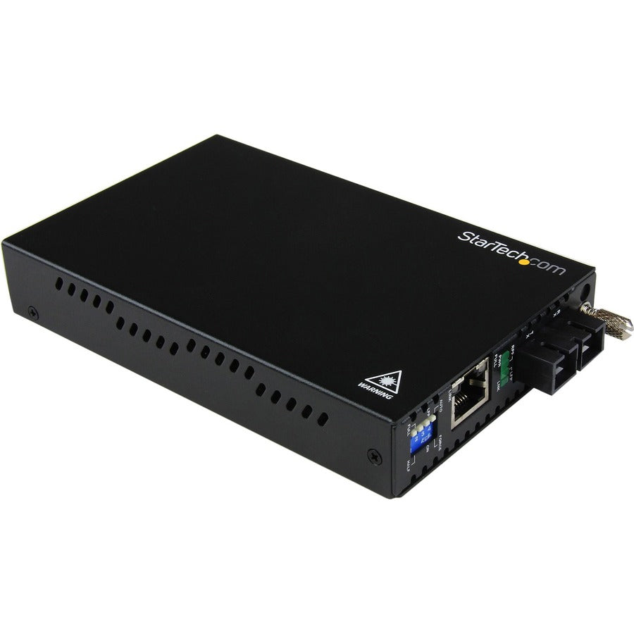 StarTech Gigabit Ethernet Multi Mode Fiber Media Converter SC 550m, 1000 Mbps, TAA